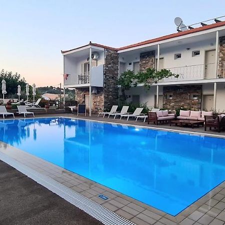 פטיטיריון Hotel Nereides מראה חיצוני תמונה
