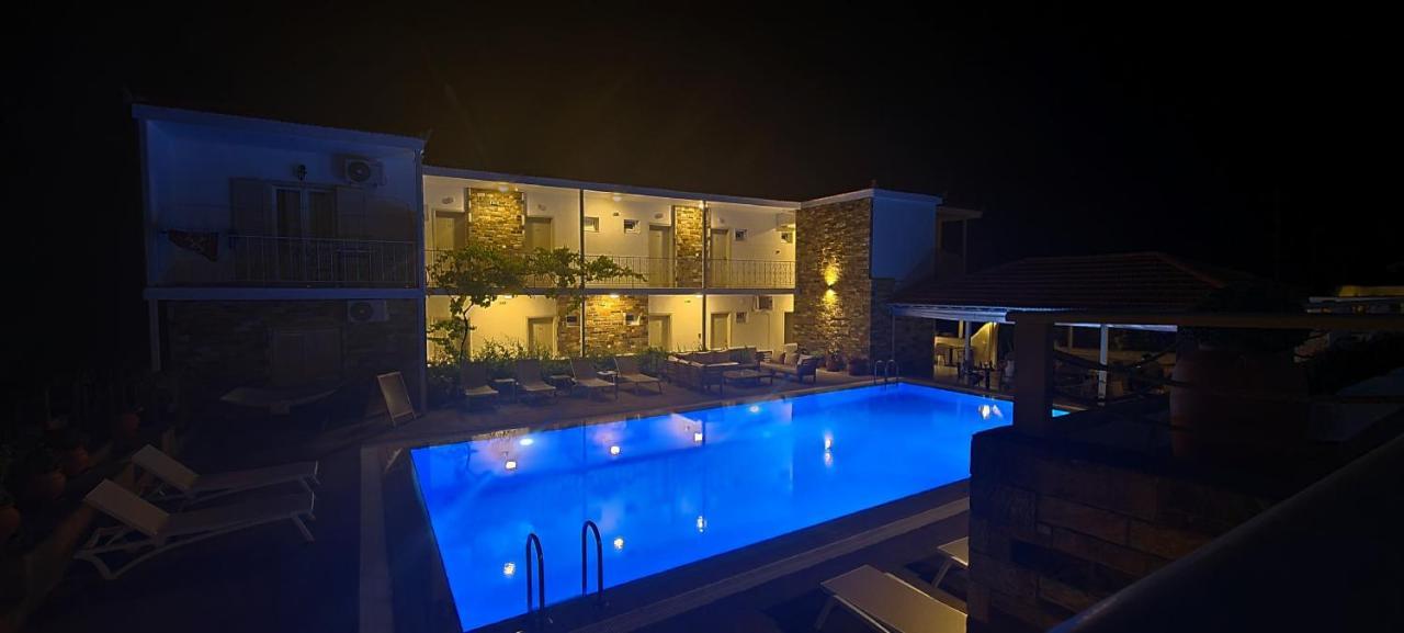 פטיטיריון Hotel Nereides מראה חיצוני תמונה
