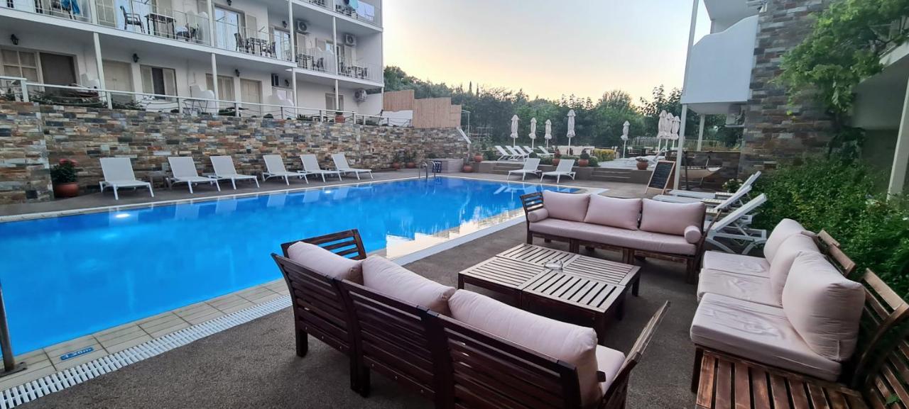 פטיטיריון Hotel Nereides מראה חיצוני תמונה