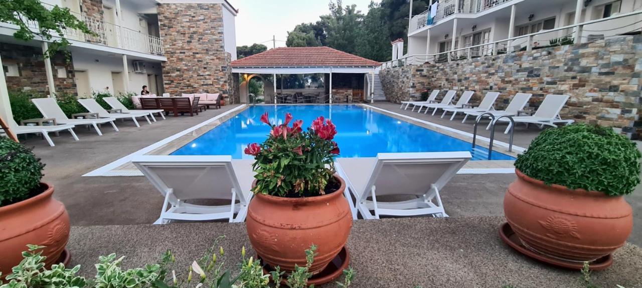פטיטיריון Hotel Nereides מראה חיצוני תמונה