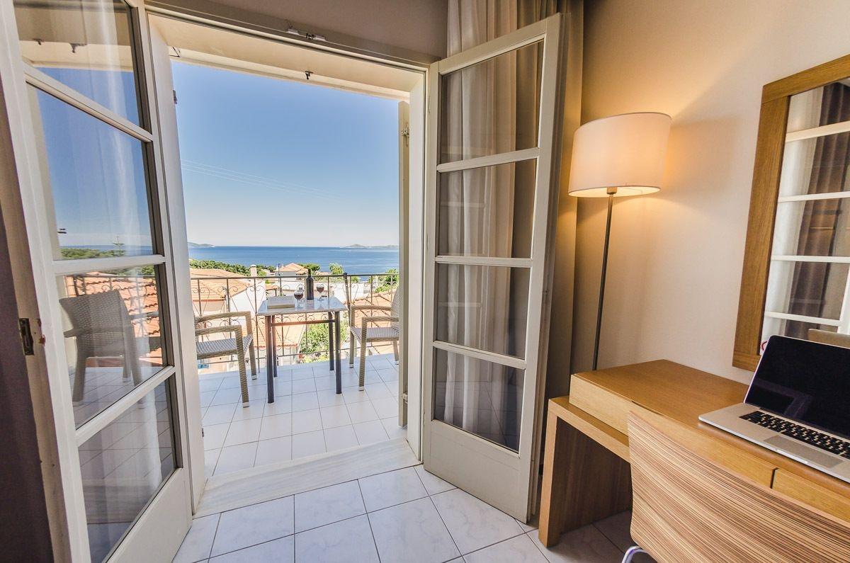 פטיטיריון Hotel Nereides מראה חיצוני תמונה