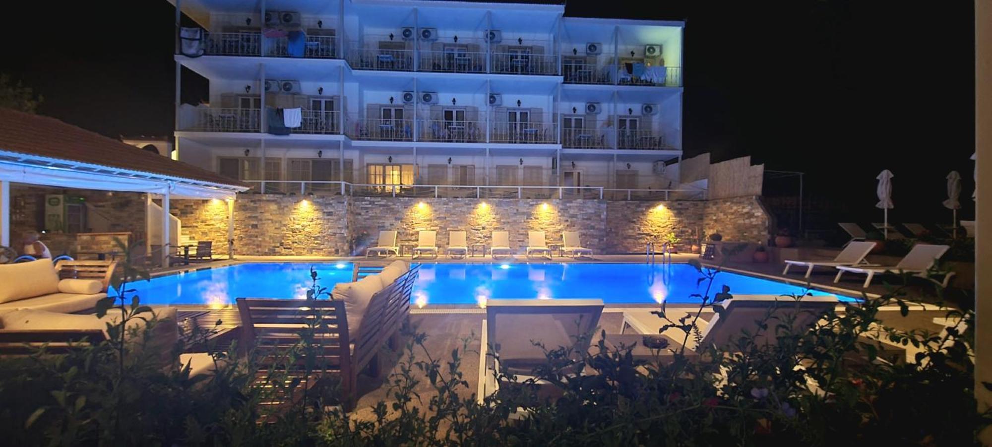 פטיטיריון Hotel Nereides מראה חיצוני תמונה