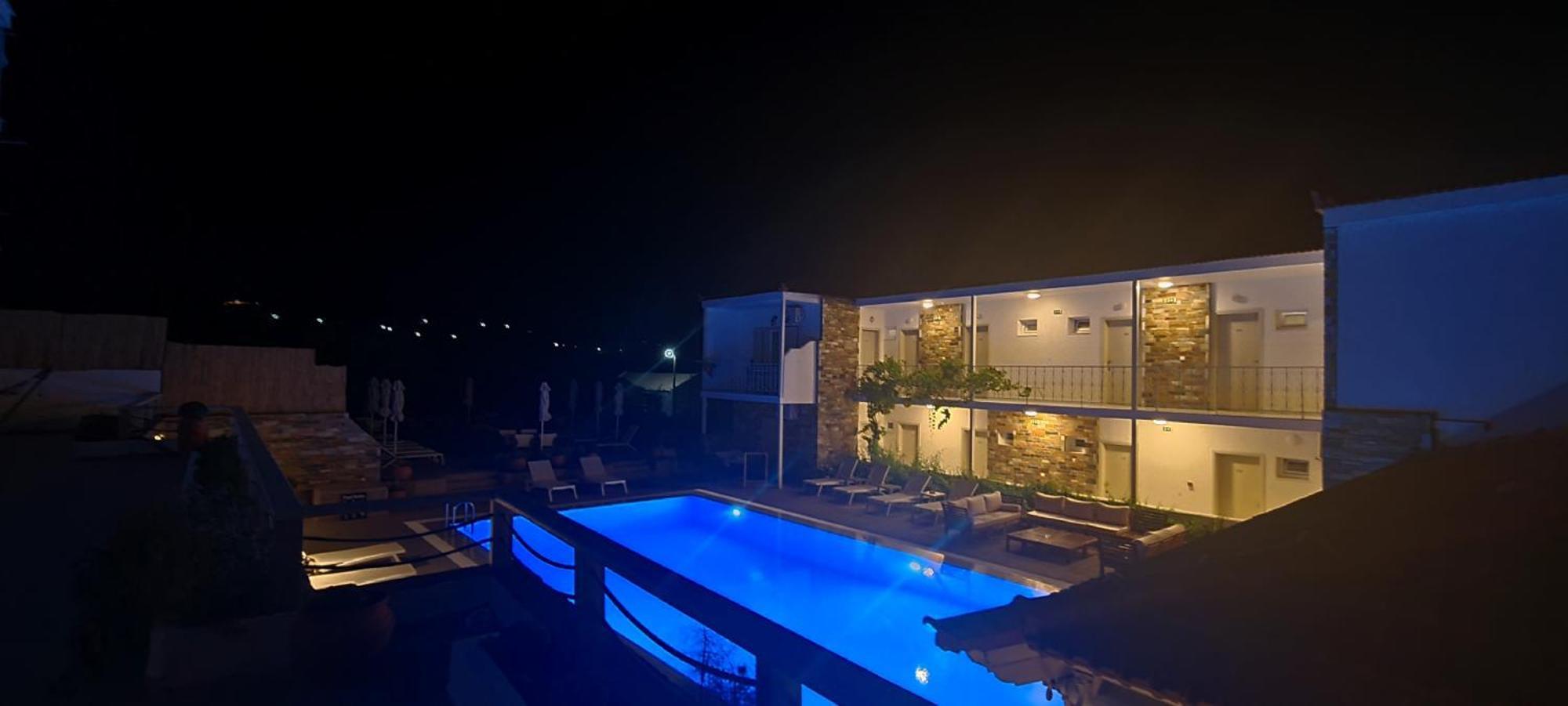 פטיטיריון Hotel Nereides מראה חיצוני תמונה
