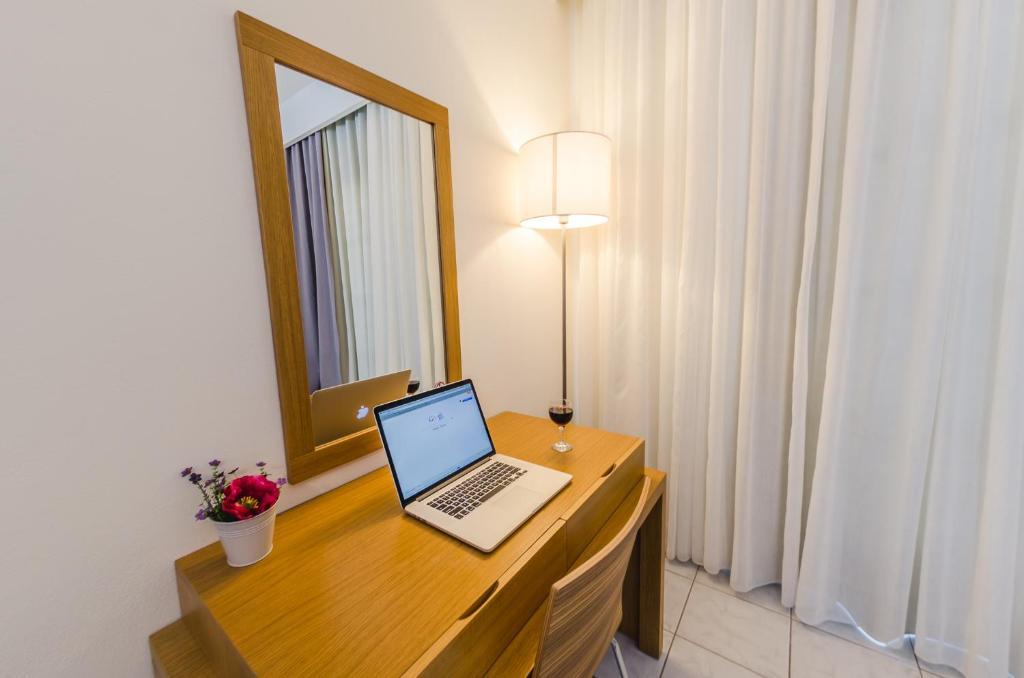 פטיטיריון Hotel Nereides חדר תמונה