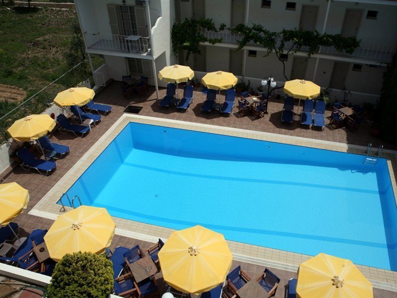 פטיטיריון Hotel Nereides מראה חיצוני תמונה